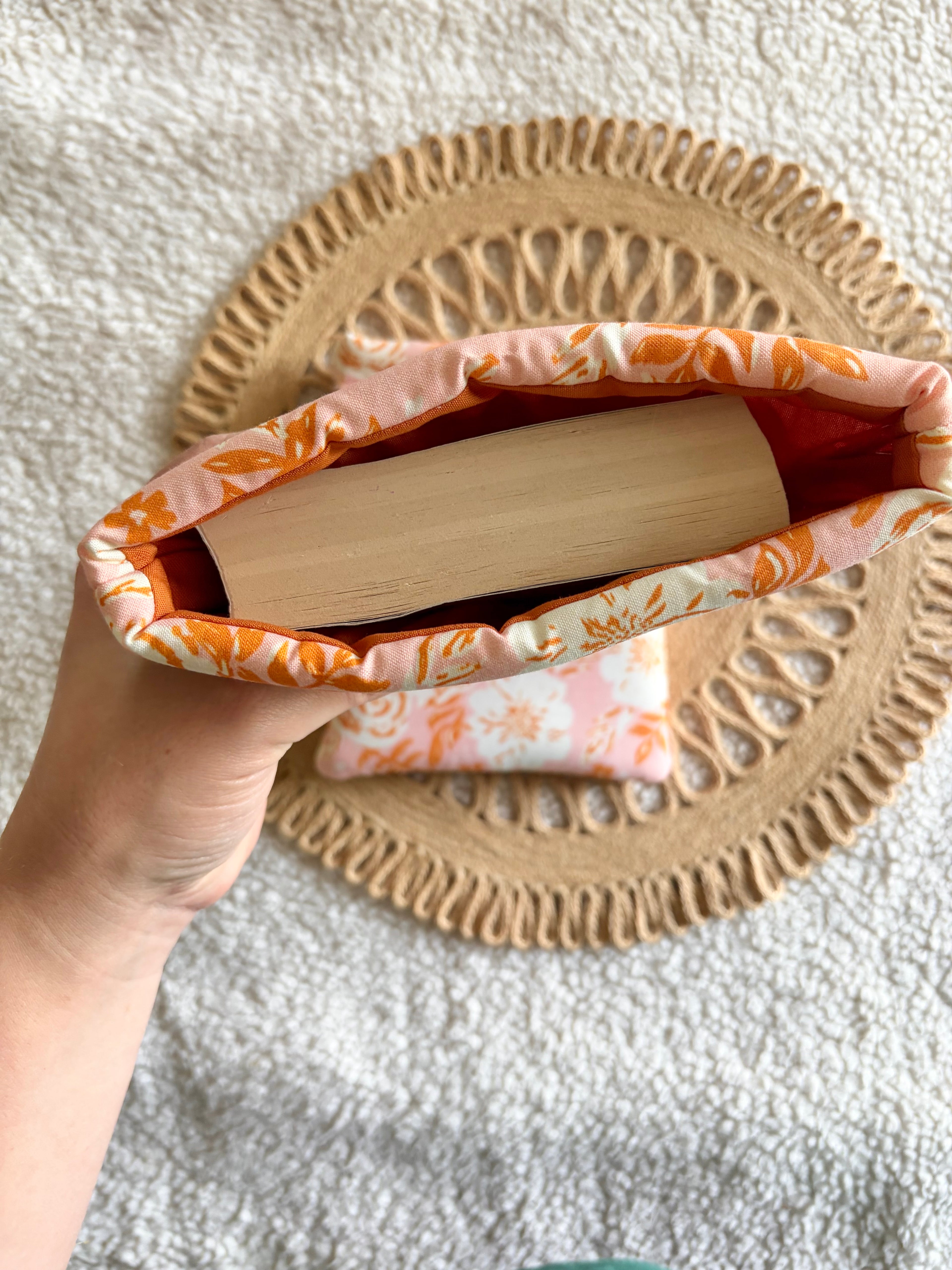 romantic floral book & kindle sleeve
