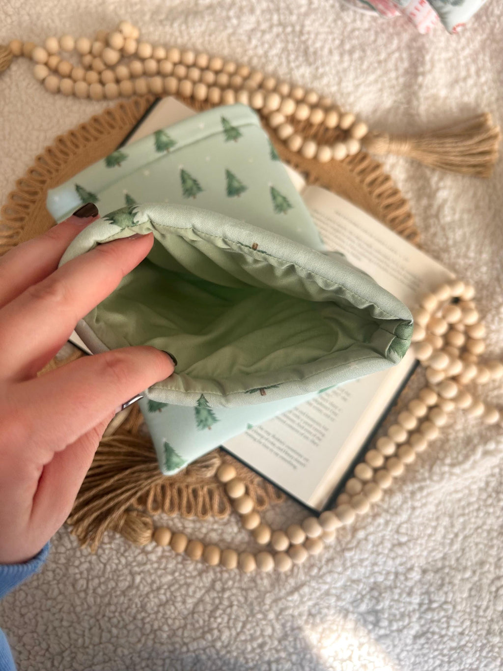 christmas trees book & kindle sleeve