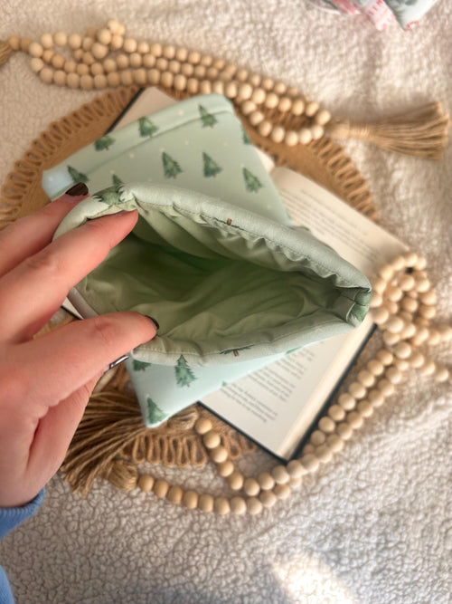 christmas trees book & kindle sleeve