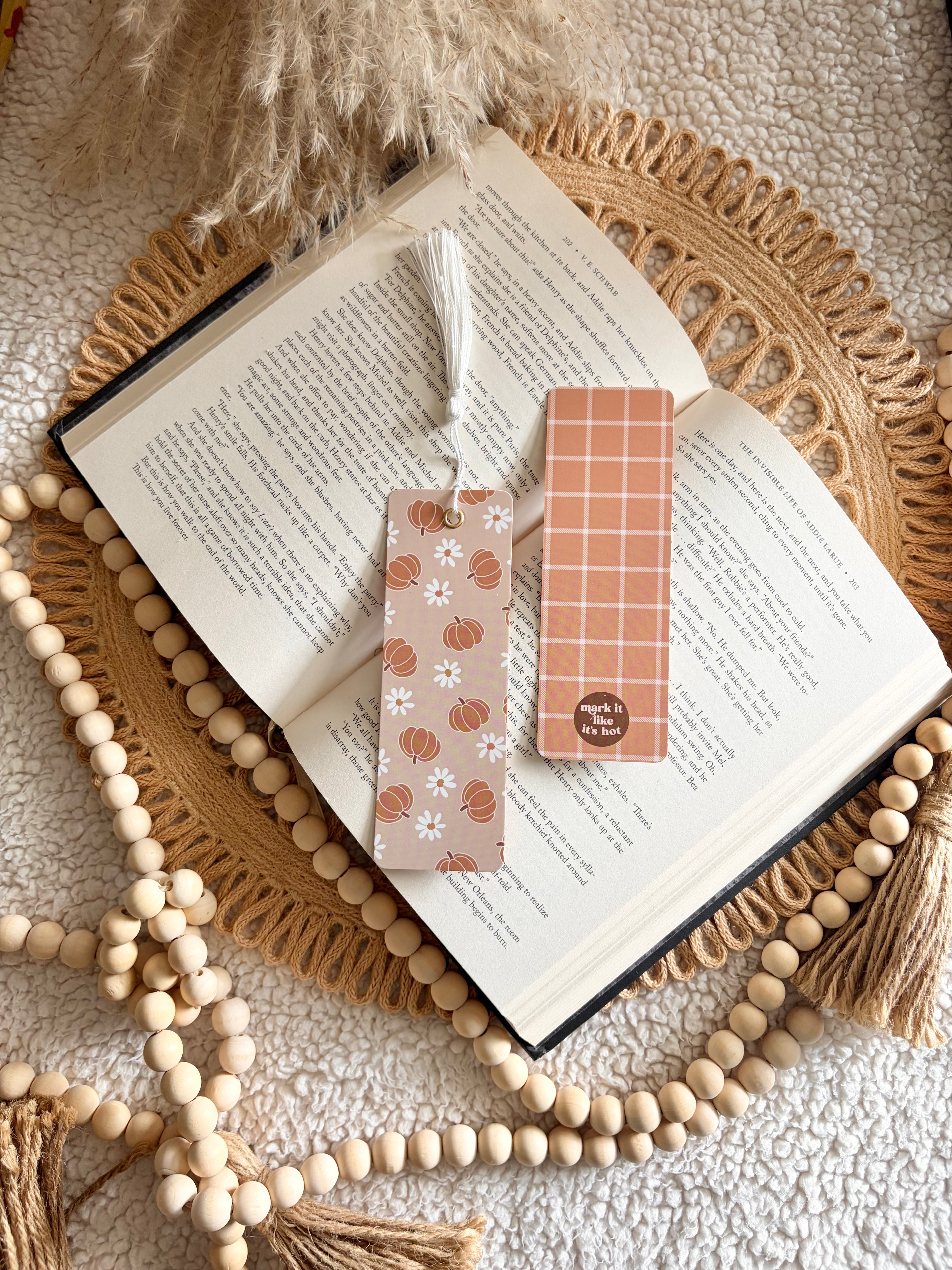pumpkin & daisy bookmark