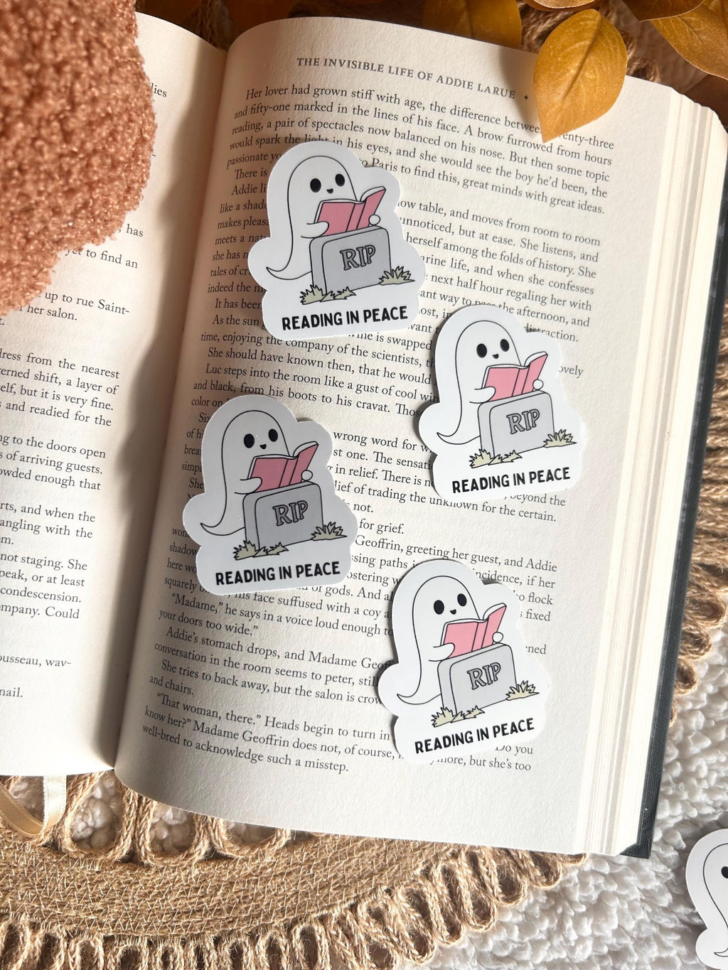 reading in peace sticker