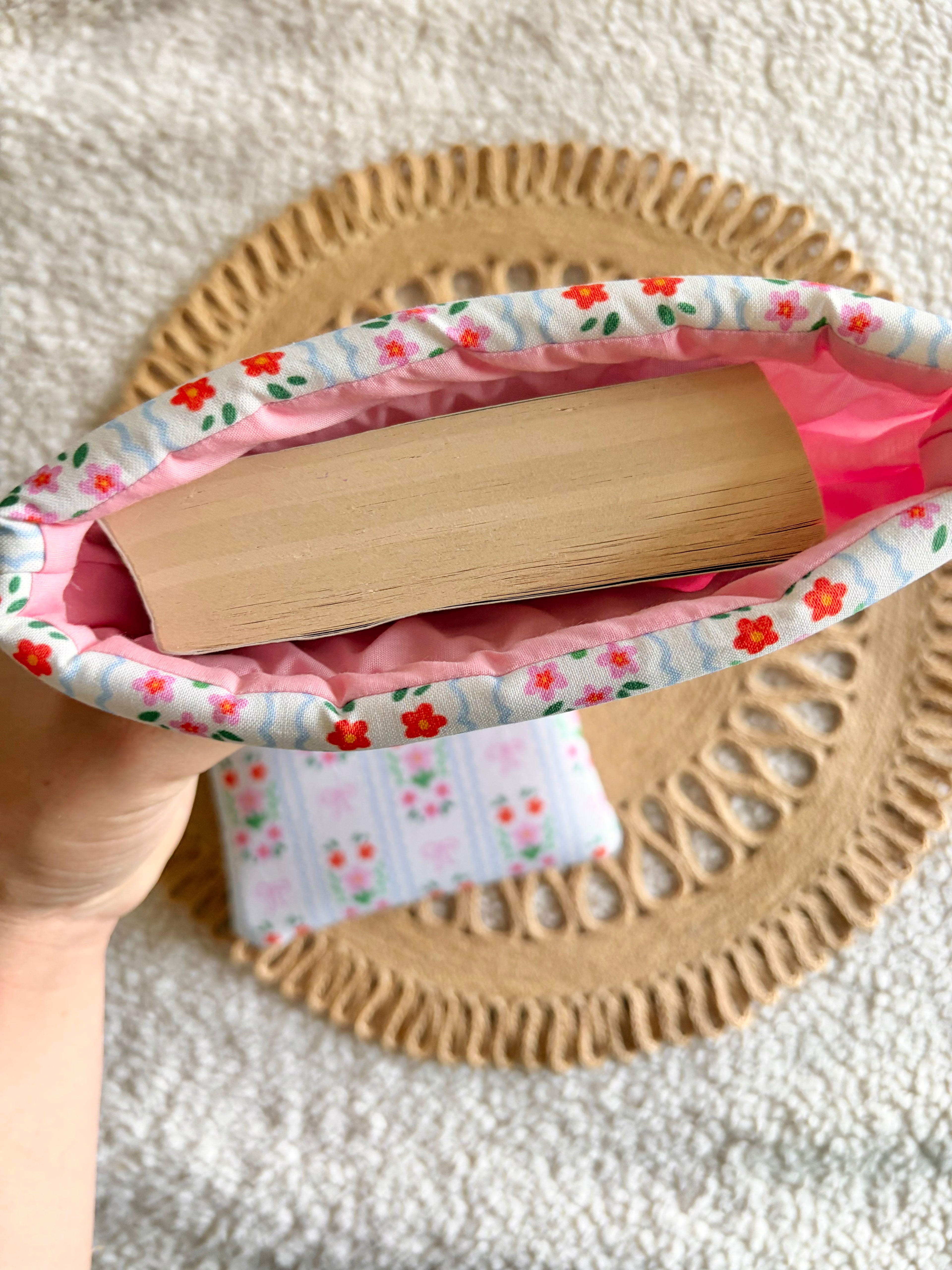 summer wildflower book & kindle sleeve