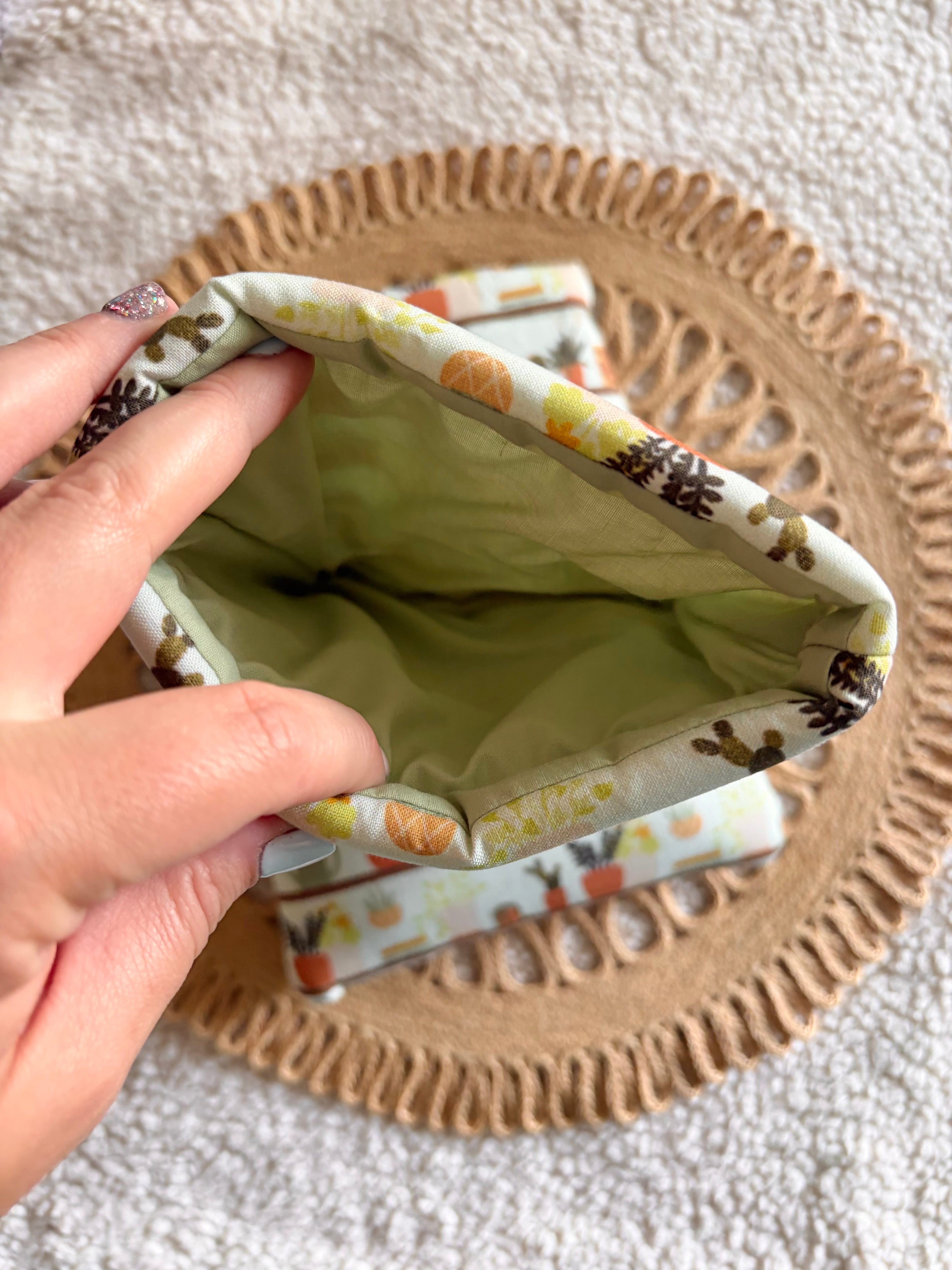 plant shelf book & kindle sleeve