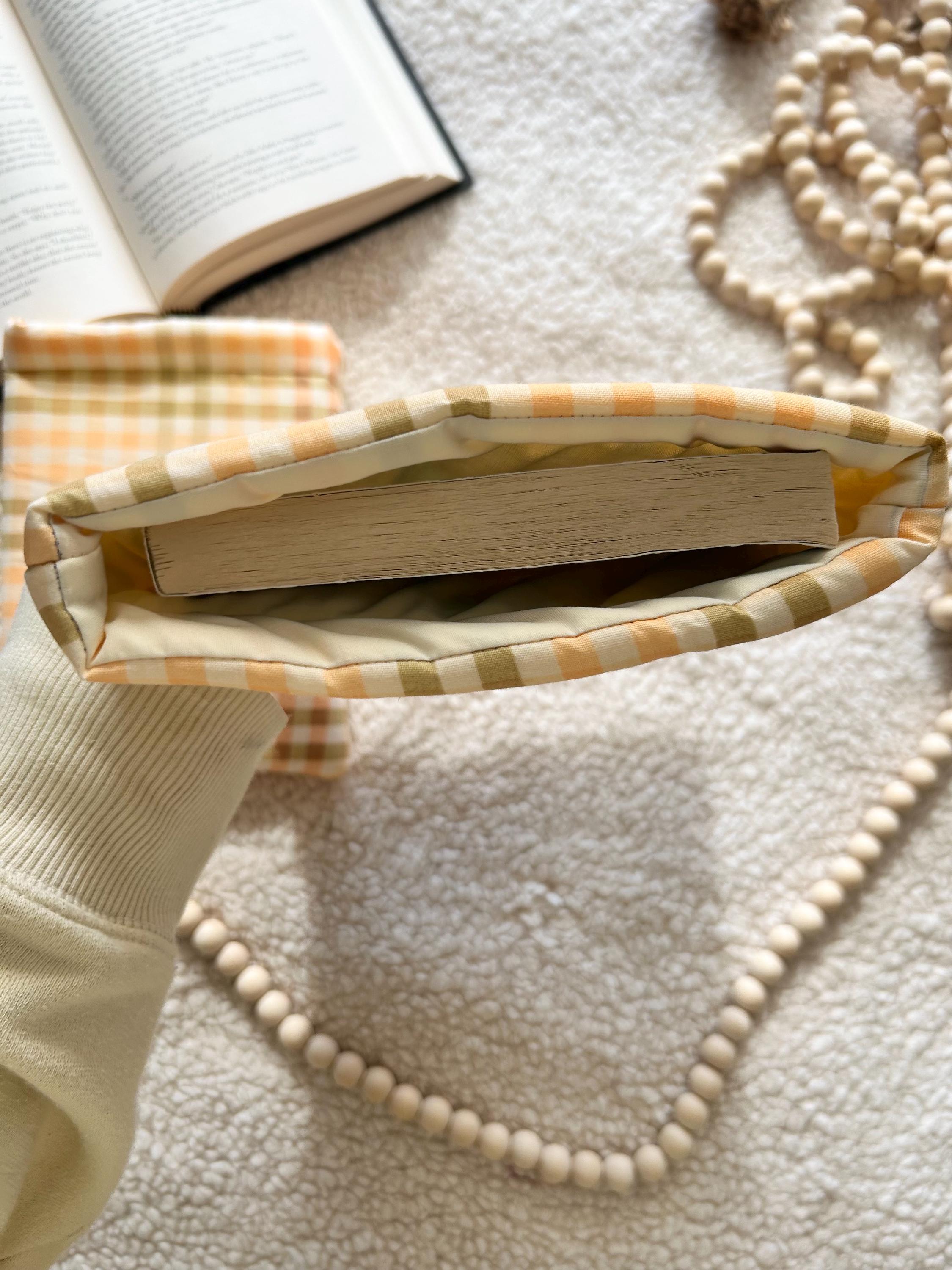 spring gingham book & kindle sleeve