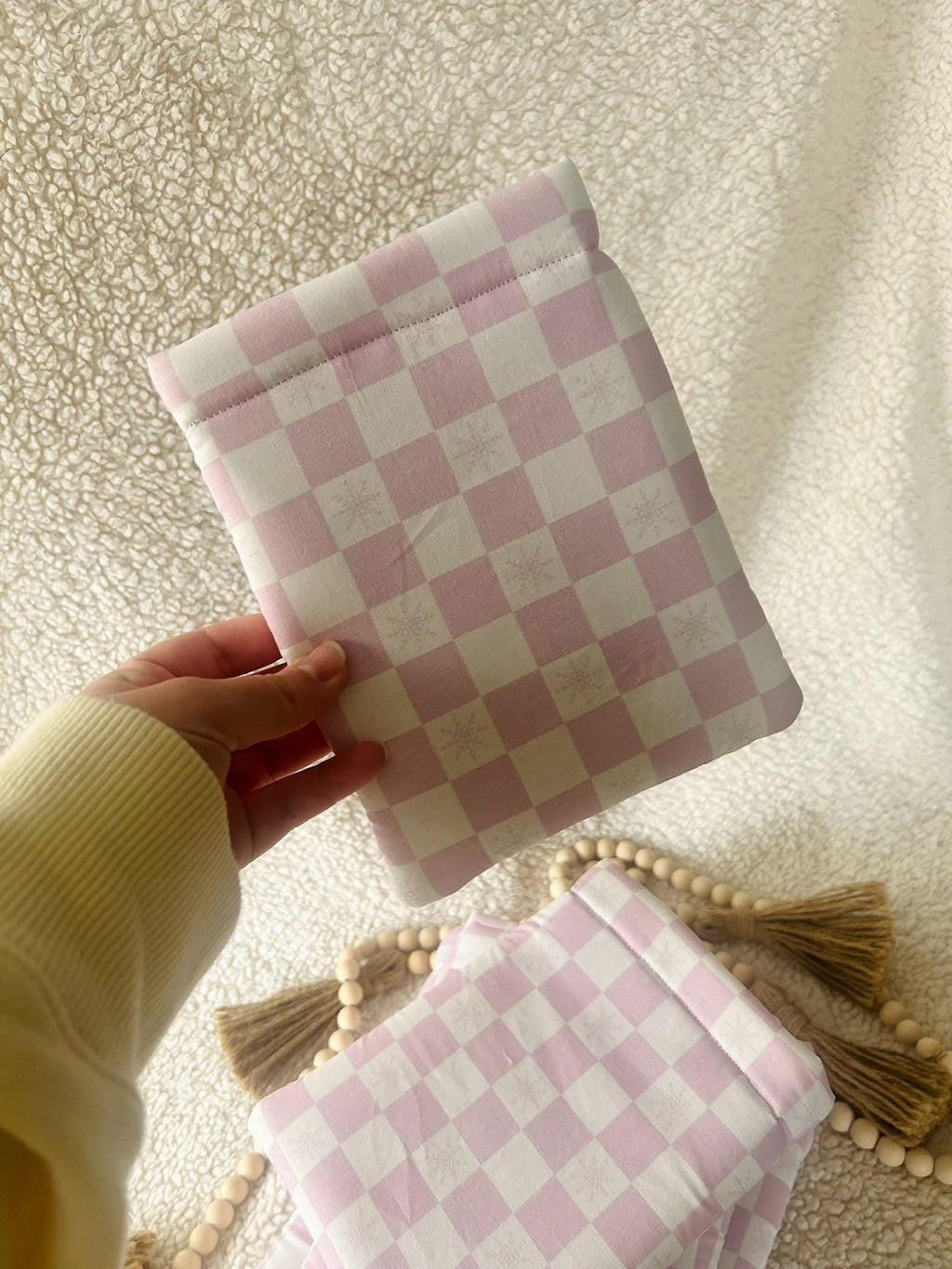 lavender snow book & kindle sleeve
