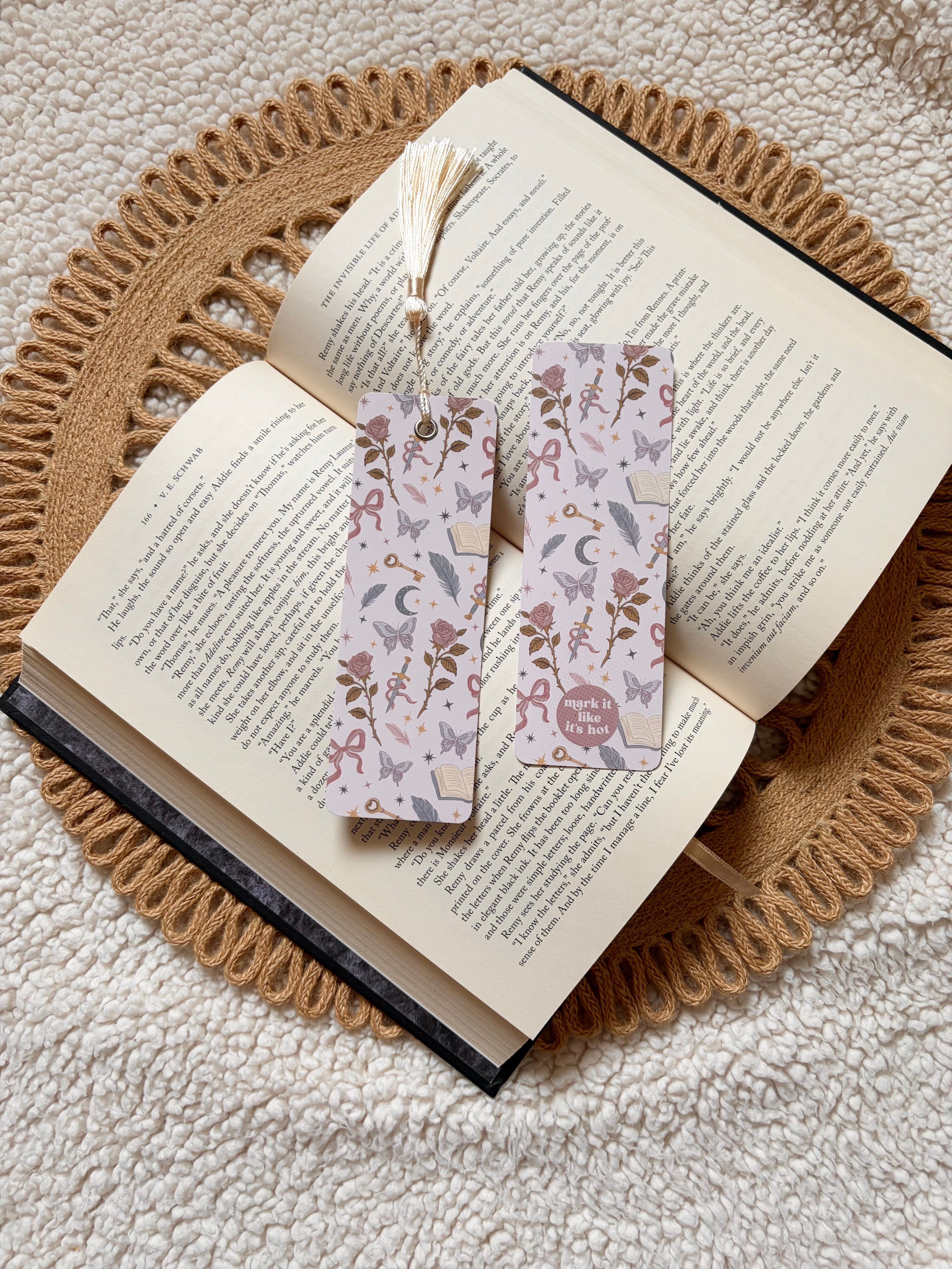 romantasy bookmark