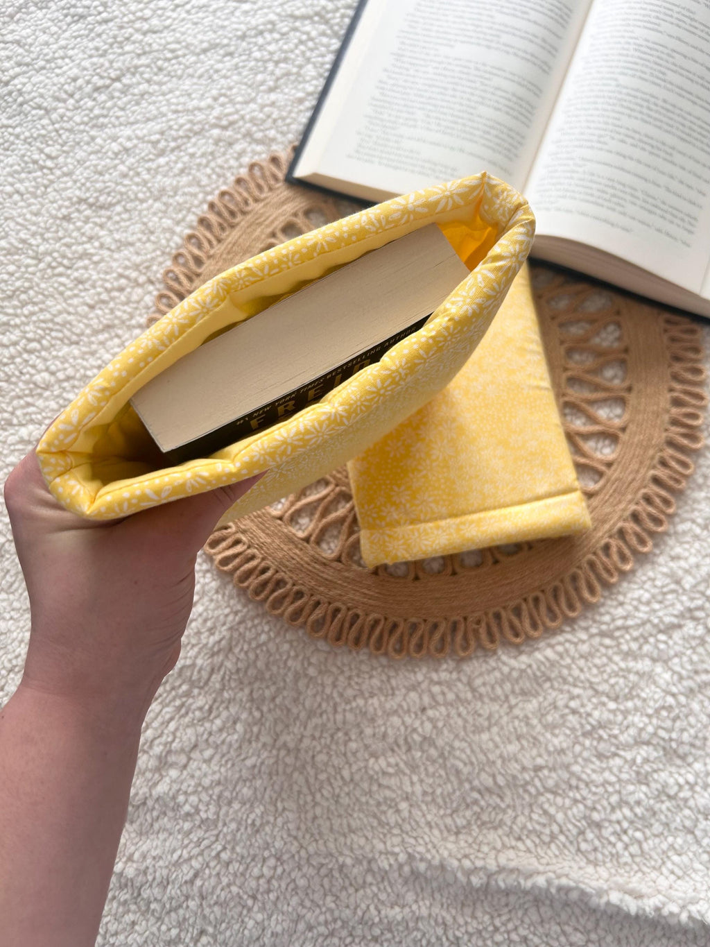 yellow ditsy floral book & kindle sleeve