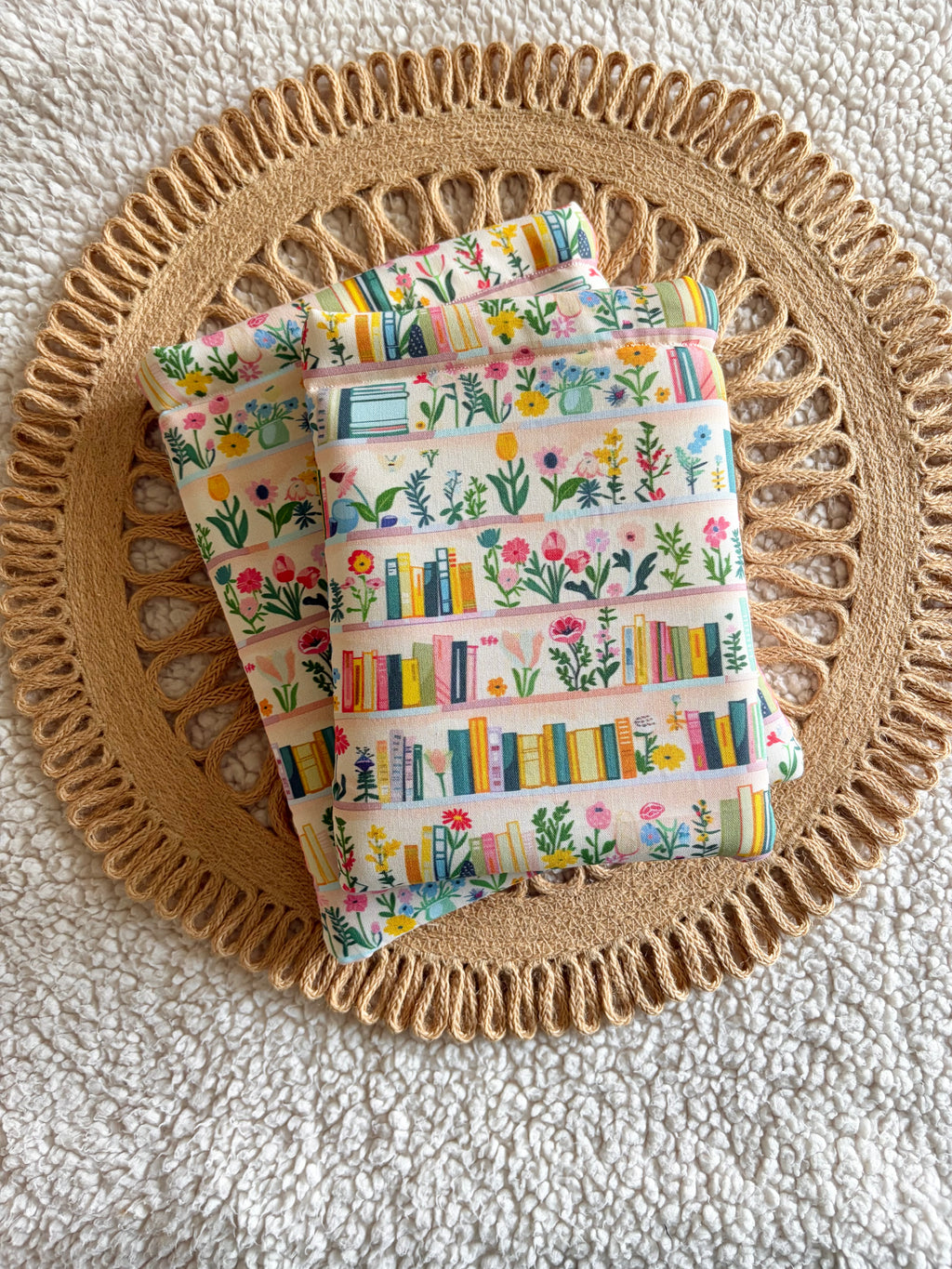 summer bookshelf book & kindle sleeve