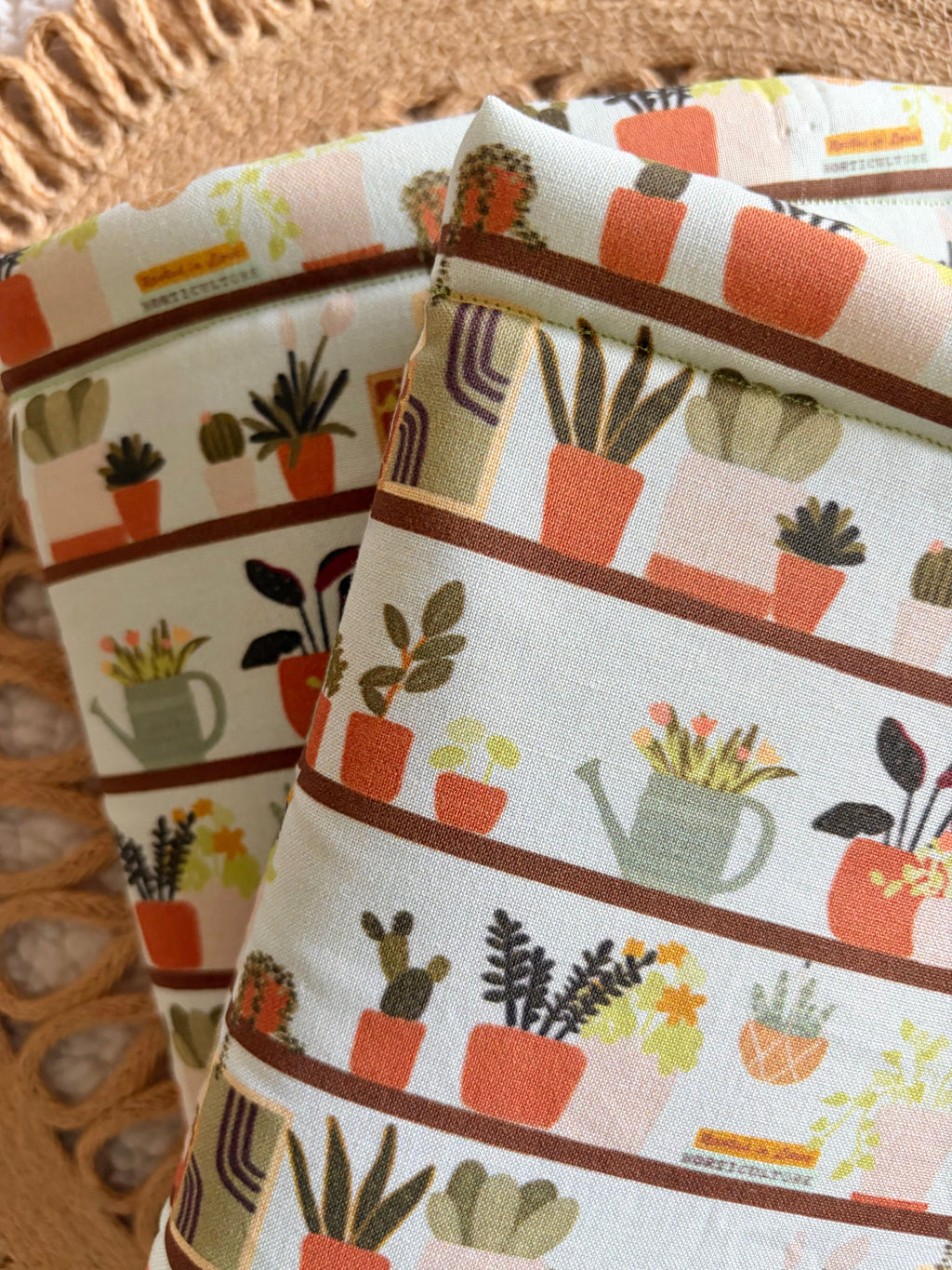 plant shelf book & kindle sleeve