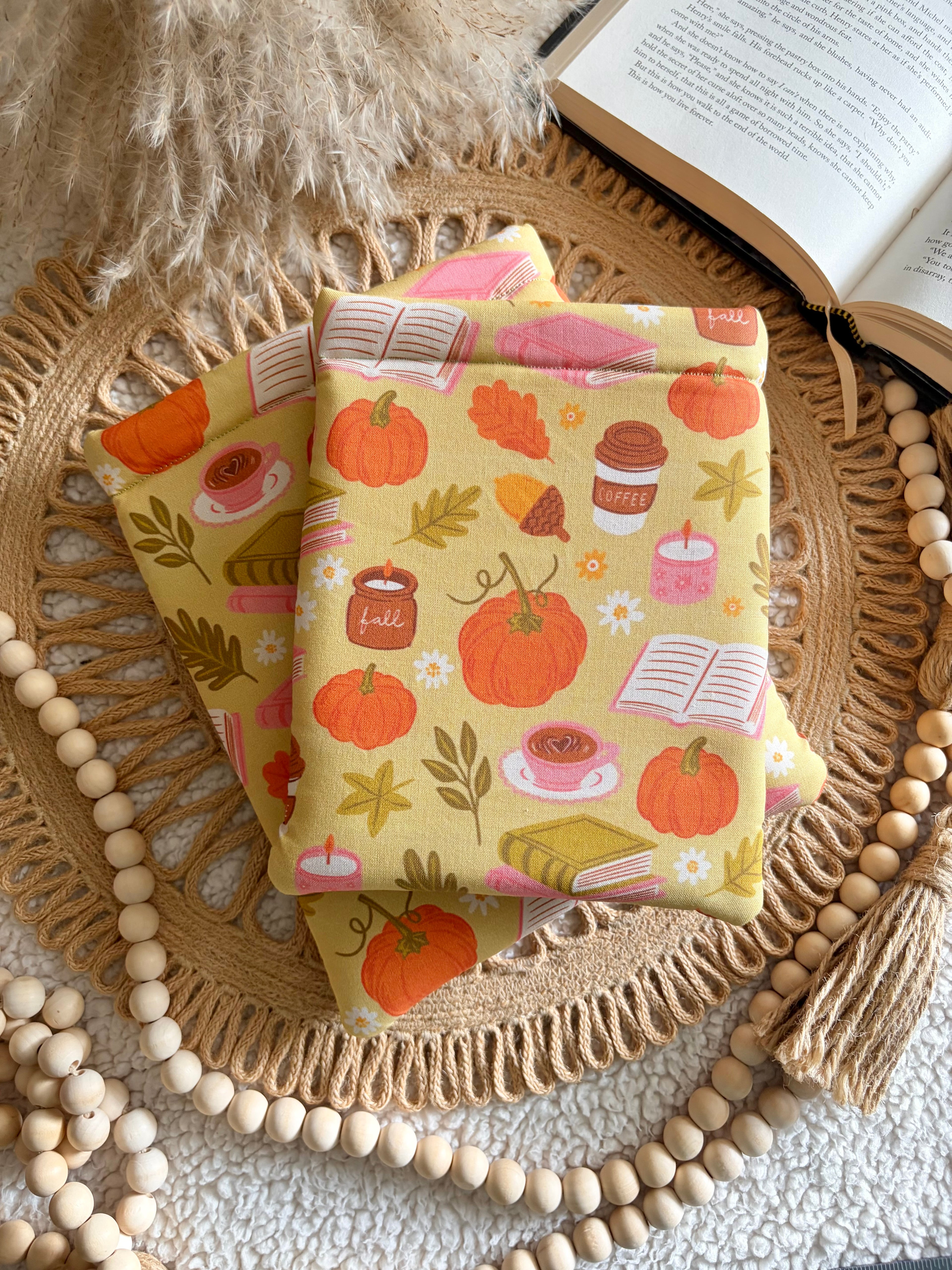 autumn and spice book & kindle sleeve