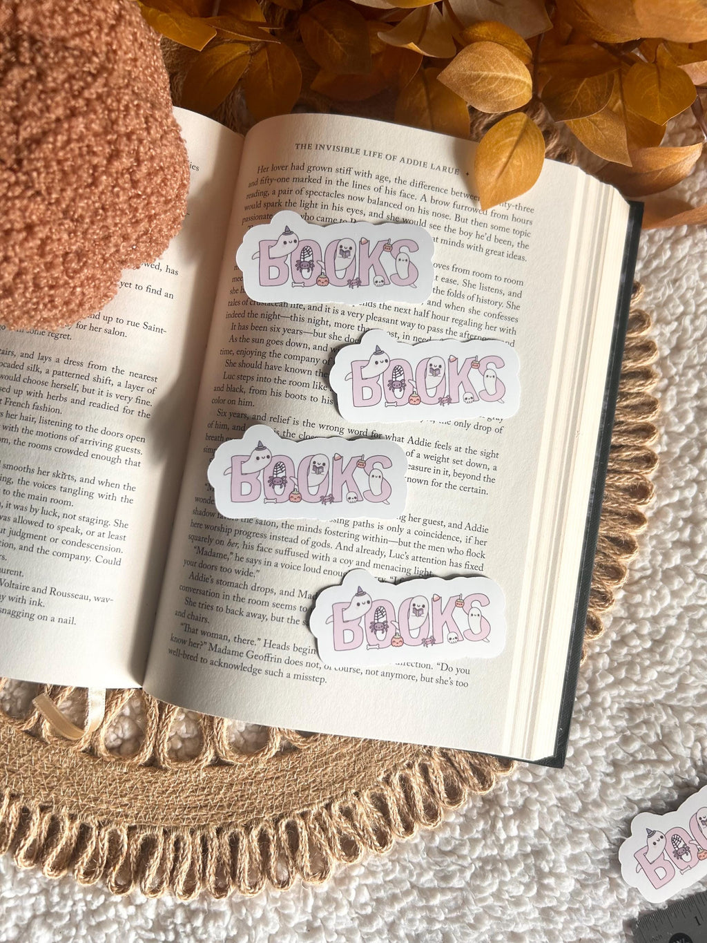boooooks sticker