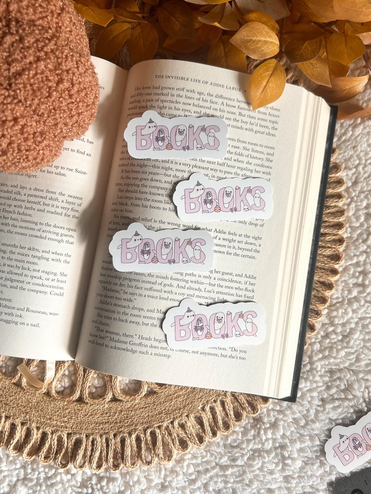 boooooks sticker