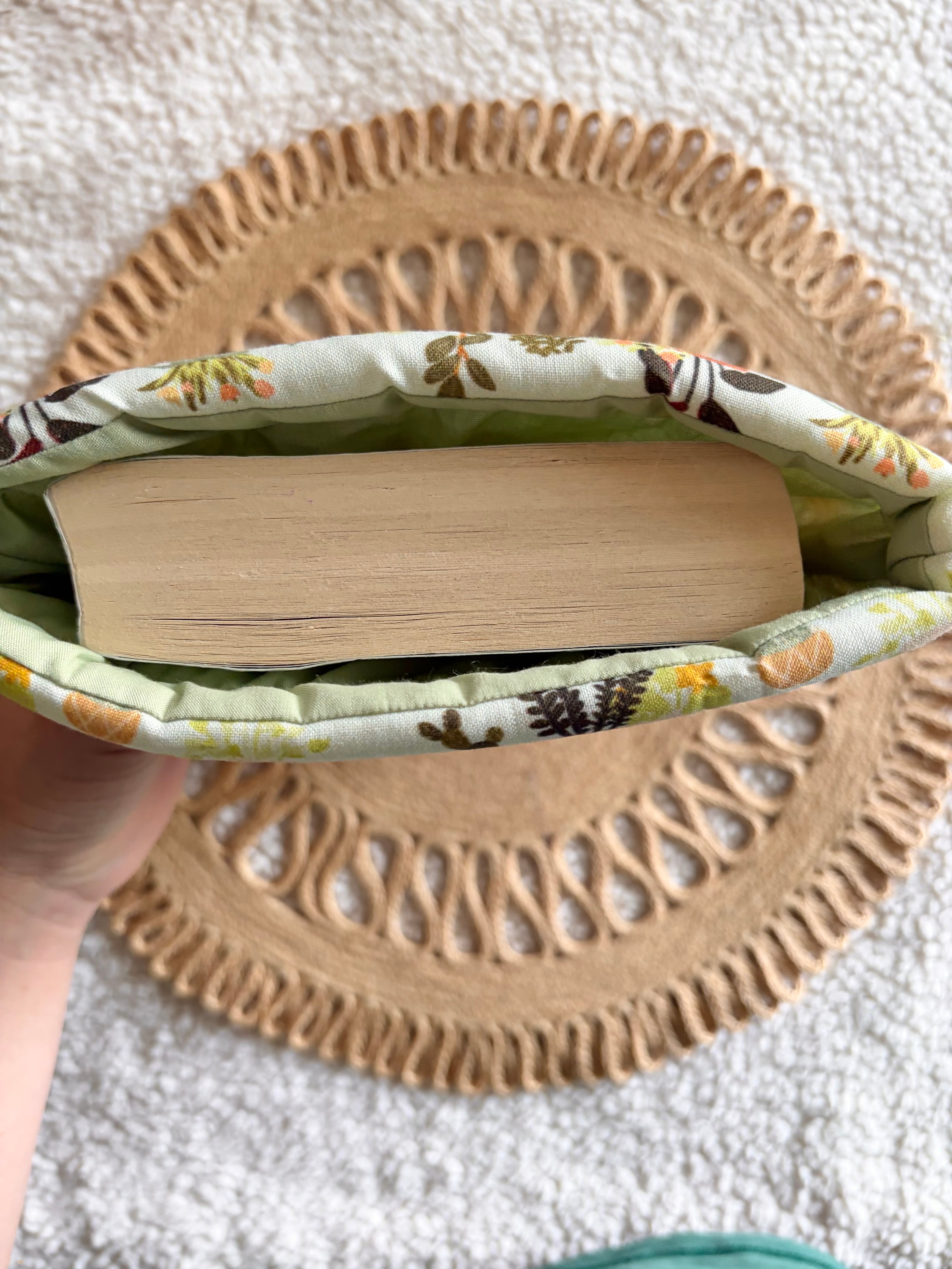 plant shelf book & kindle sleeve