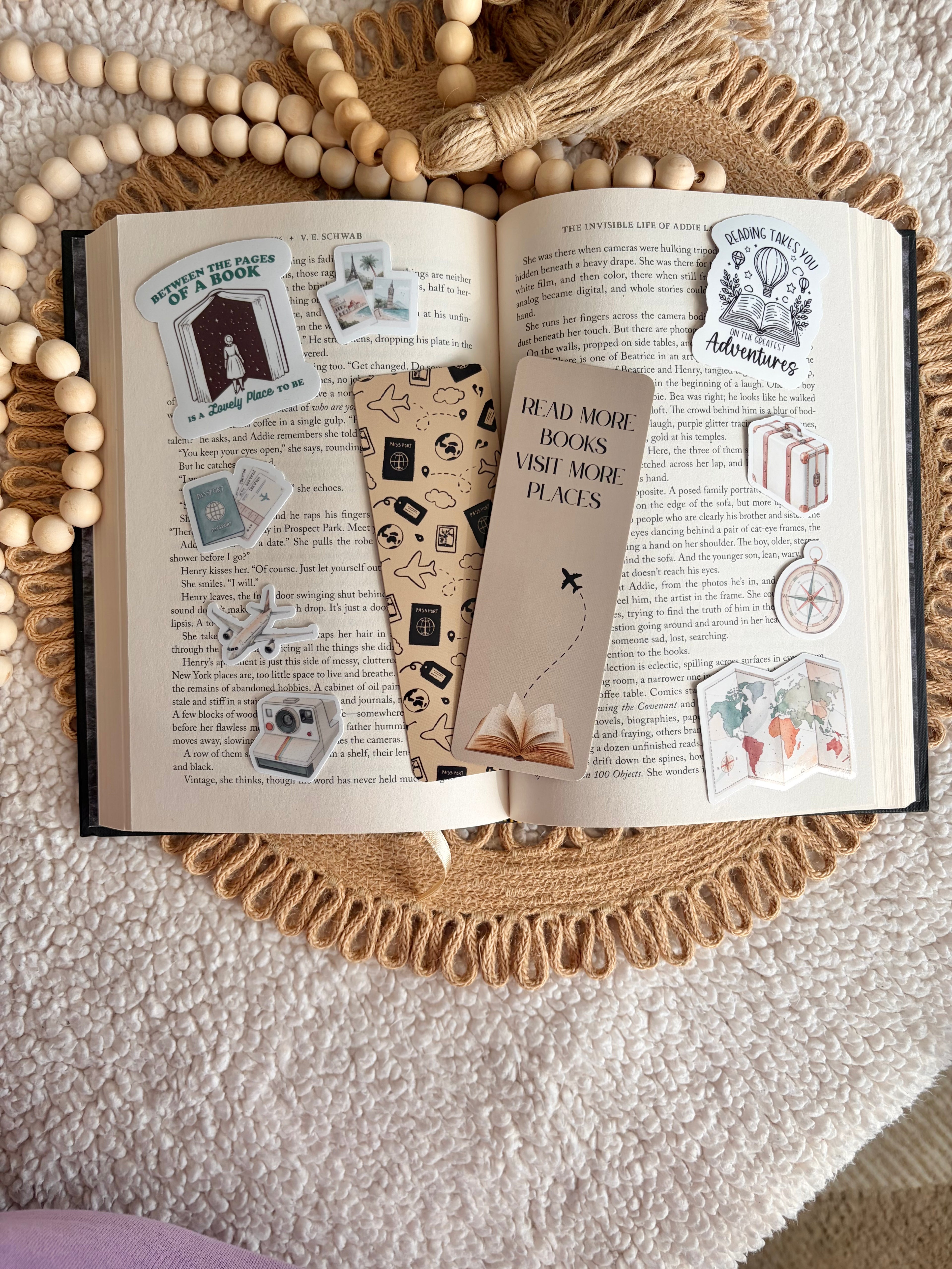 Monthly Bookmark Club :)