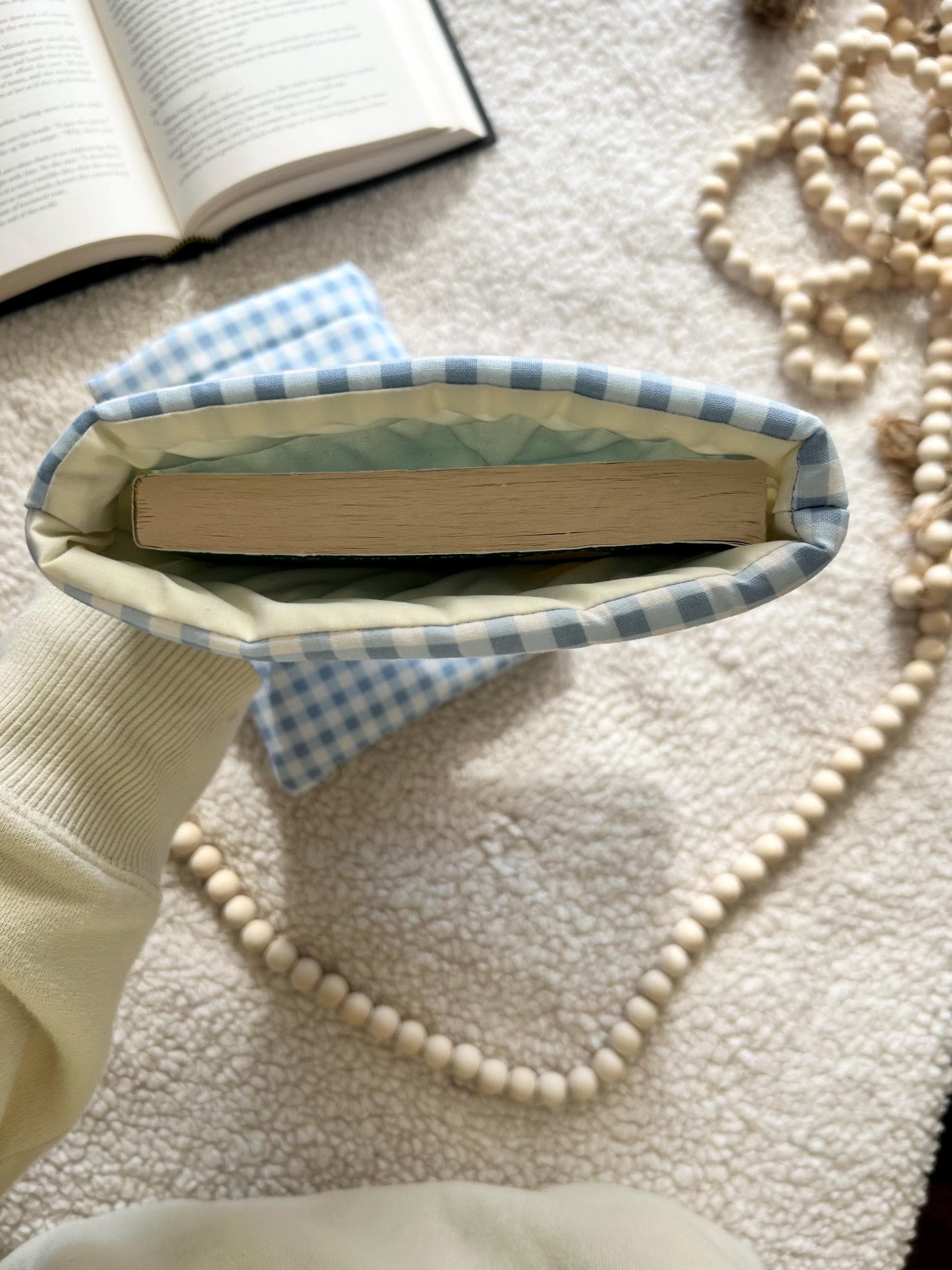 blue gingham book & kindle sleeve