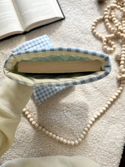 blue gingham book & kindle sleeve