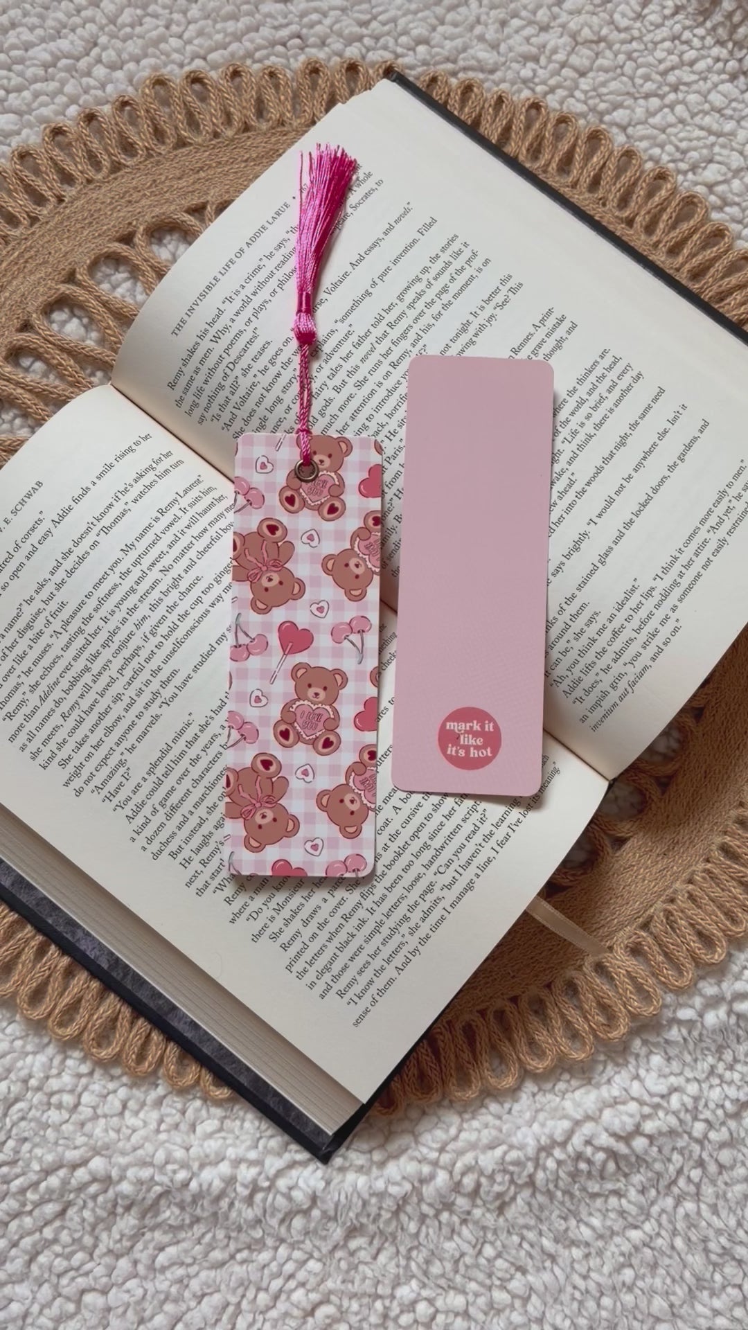 teddy love bookmark