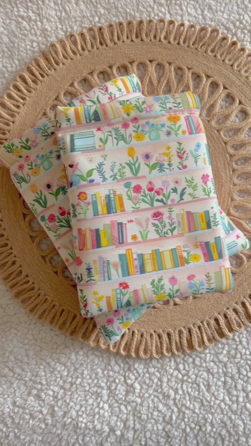 summer bookshelf book & kindle sleeve