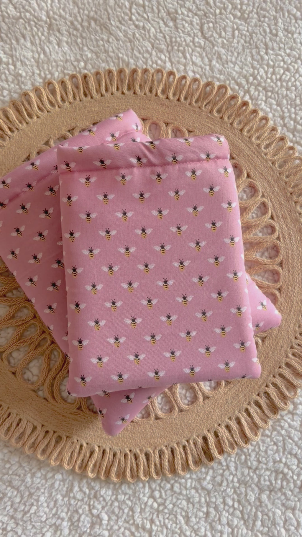 bee book & kindle sleeve